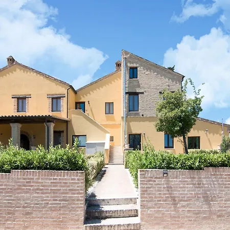 Near Assisi With Pool And Hot Tub *