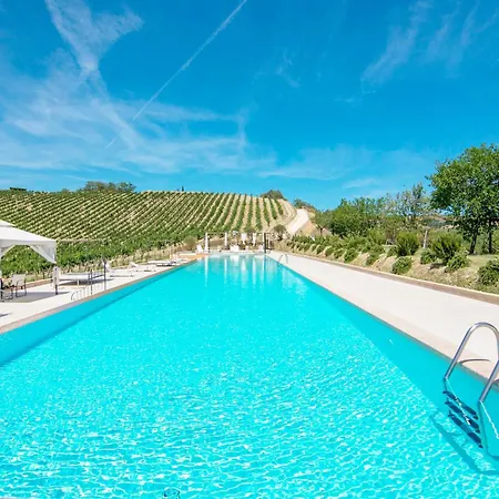 Near Assisi With Pool And Hot Tub *