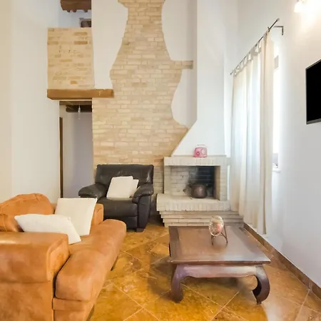 Near Assisi With Pool And Hot Tub *